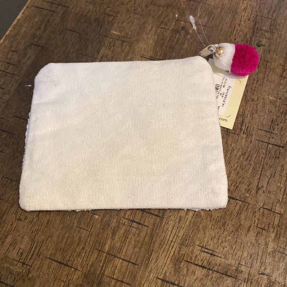 Cute Francesca’s coin bag - Picture 2 of 4